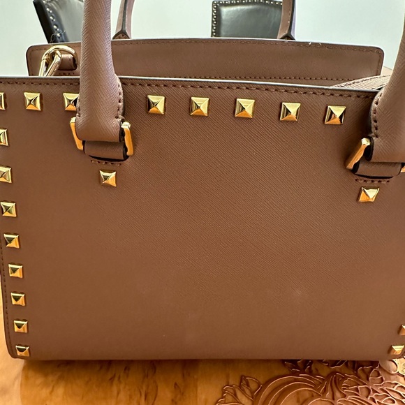 Michael Kors studded leather Tote bag - Picture 3 of 10